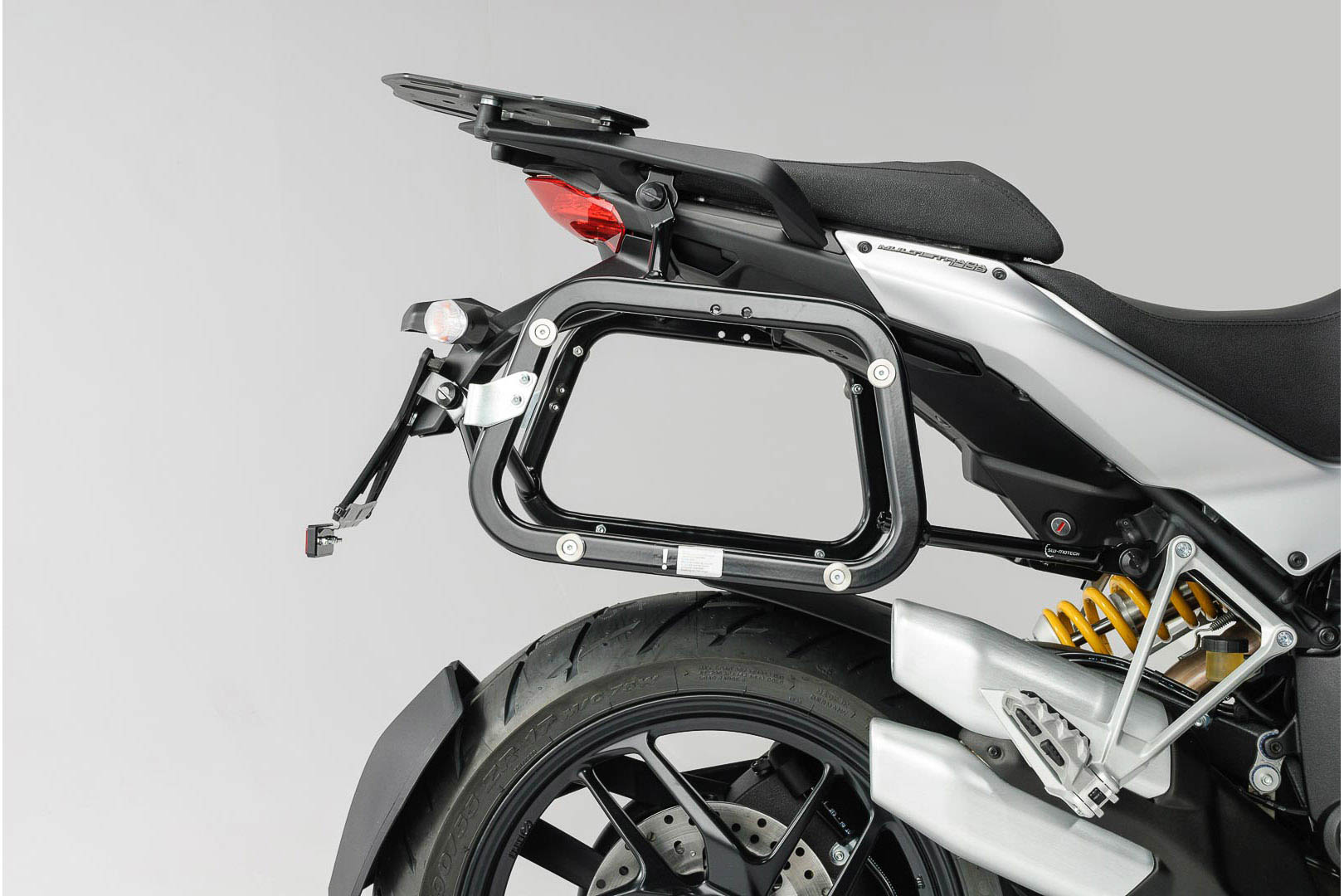 SW-Motech Quick-Lock Evo sivutelinesarja Ducati Multistrada 1200 10-