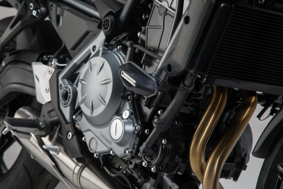 Frame slider kit – Black. Kawasaki Z650 (16-) / Z650RS (21-).