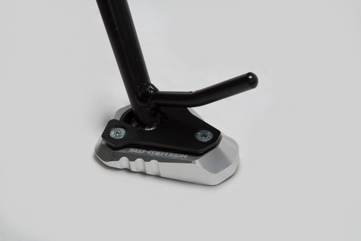 Extension for side stand foot – Black/Silver. Kawasaki models (11-).