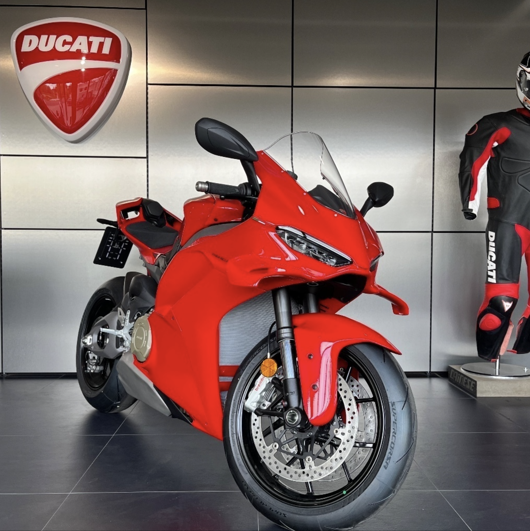Ducati Panigale V4 2025