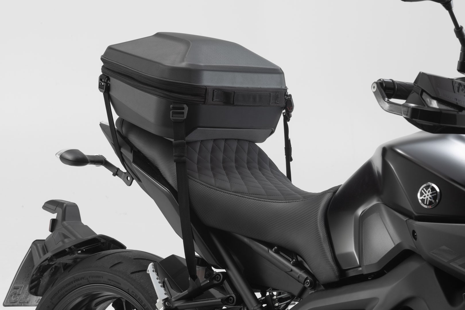 URBAN ABS top case – 16-29 l. Lashing option. ABS plastic. Black.