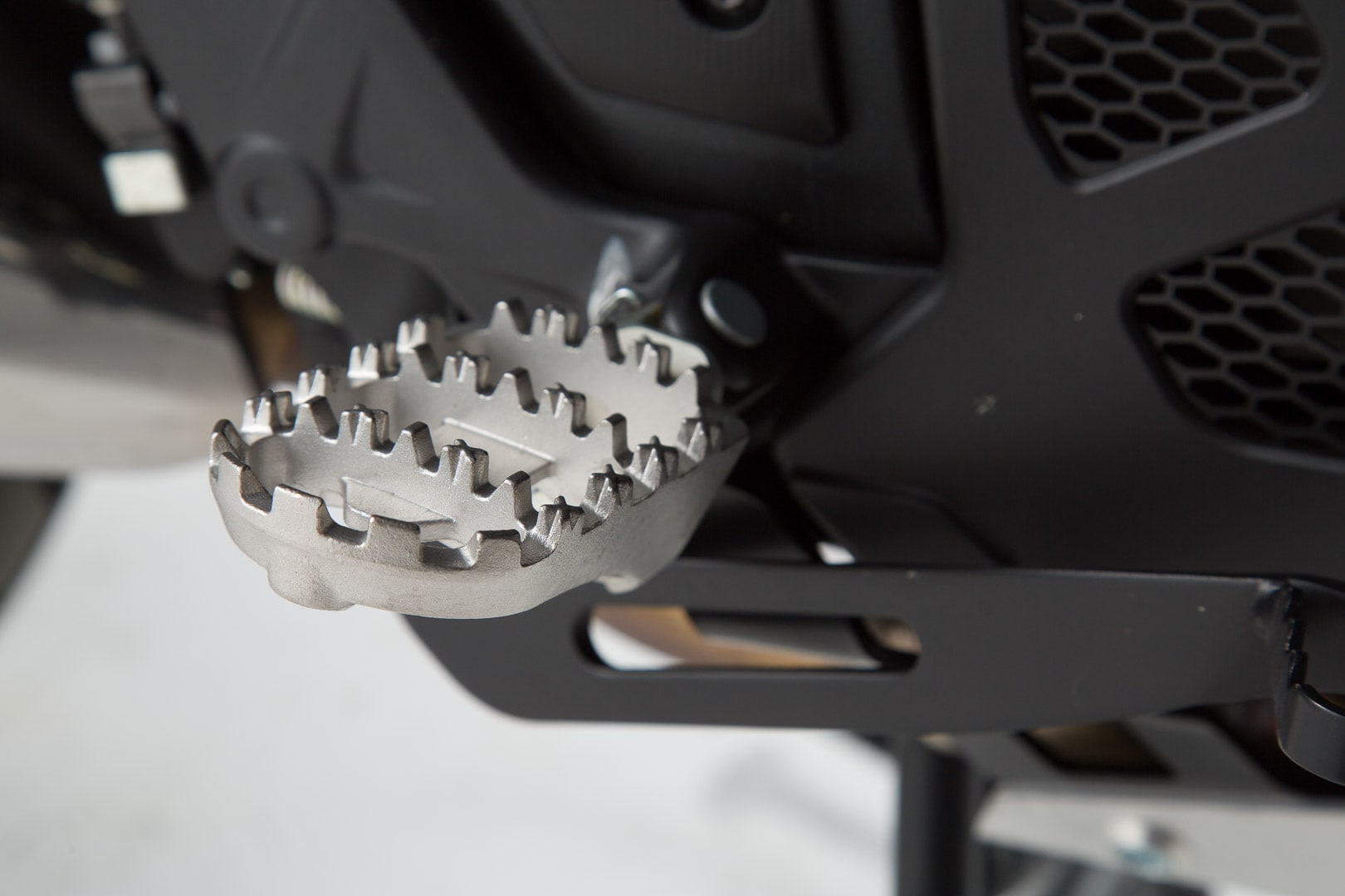 ION footrest kit – Various models Honda, Suzuki, KTM