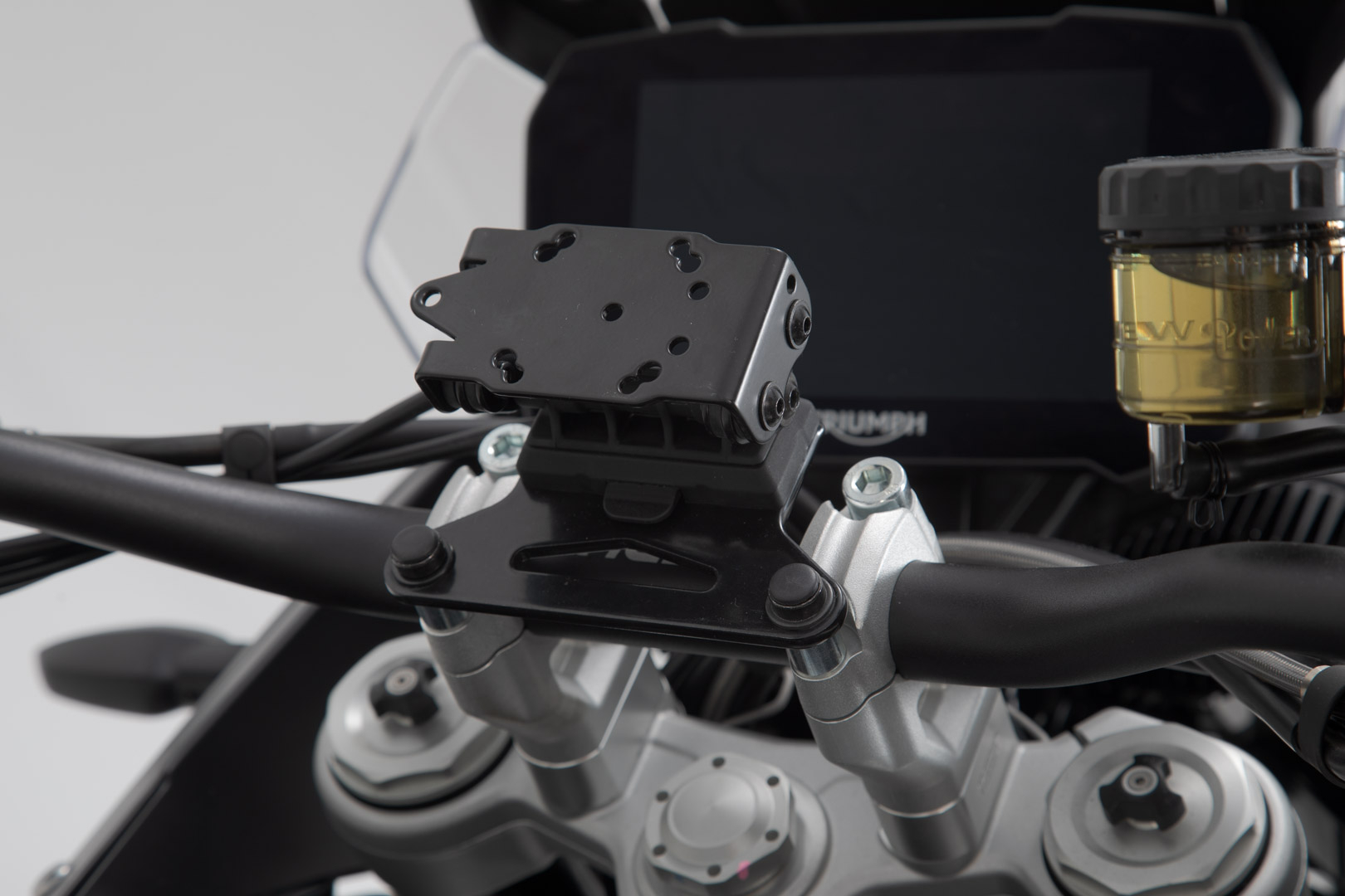 GPS mount for handlebar – Black. Honda / Suzuki / Triumph models.