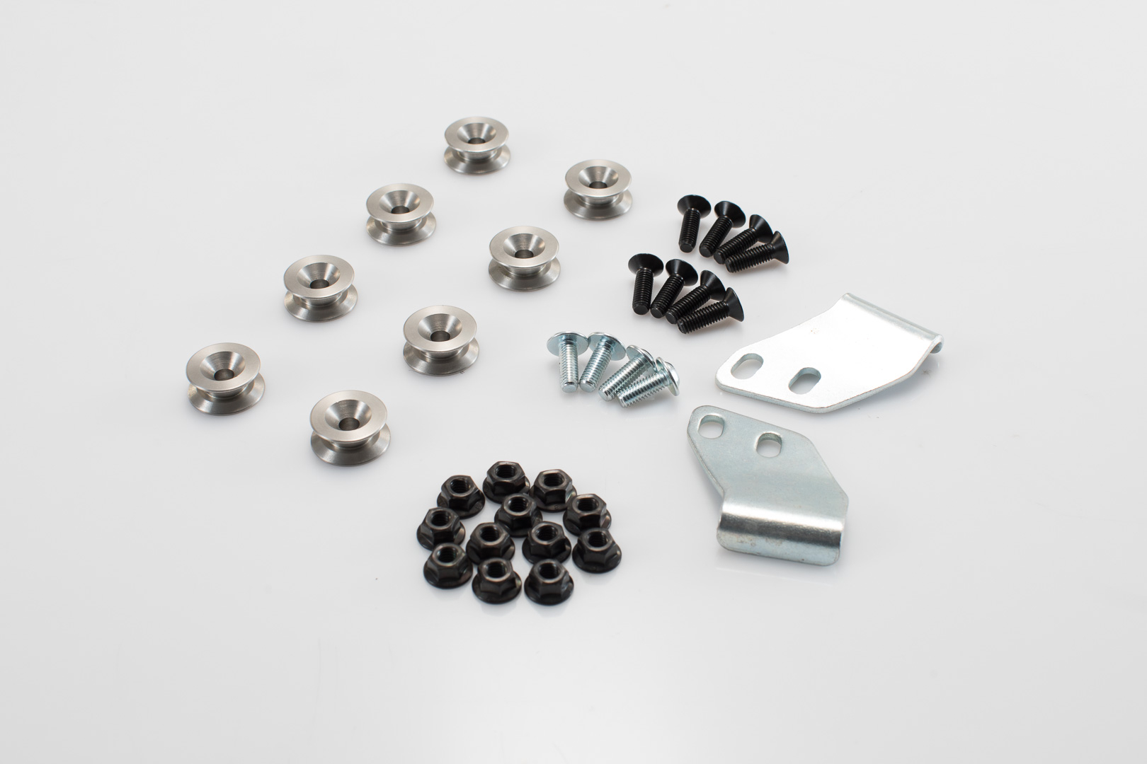 Adapter kit for PRO side carrier – For TRAX, NANUK side cases.For 2 cases.