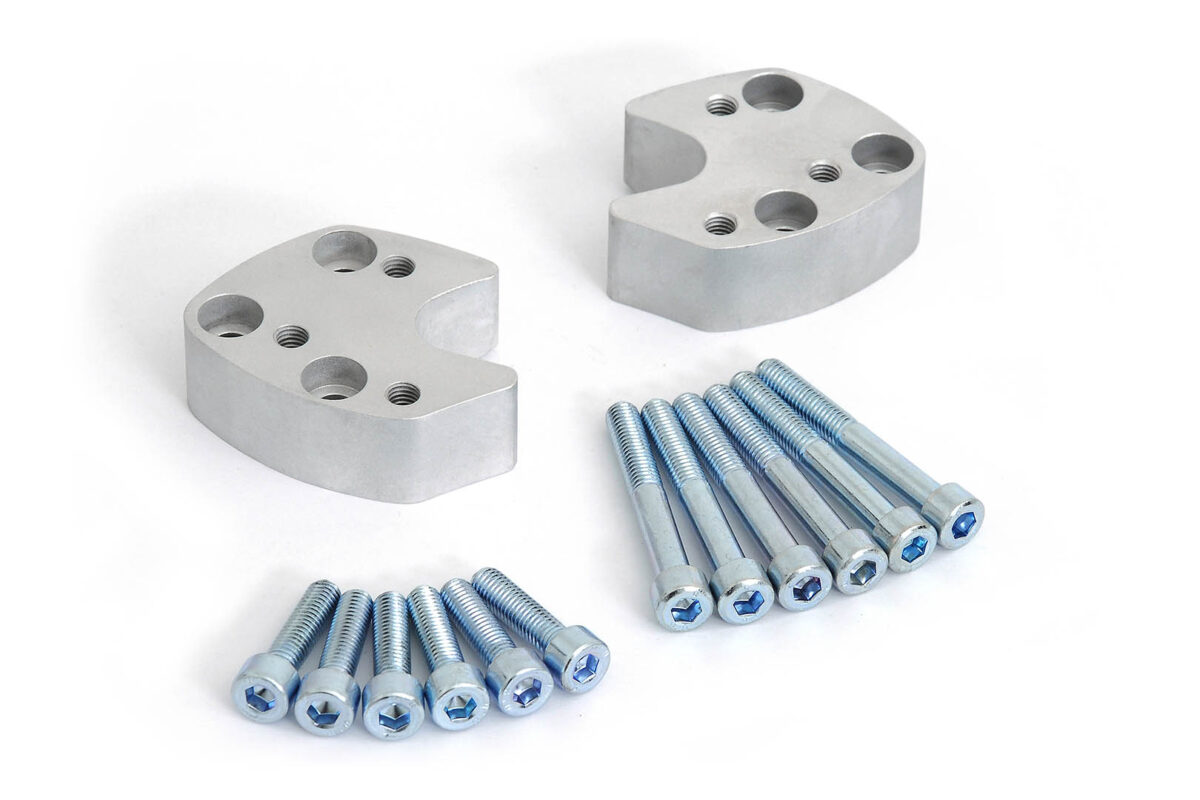 Bar riser – H=27 mm. Silver. Yamaha FJR 1300 (00-05).