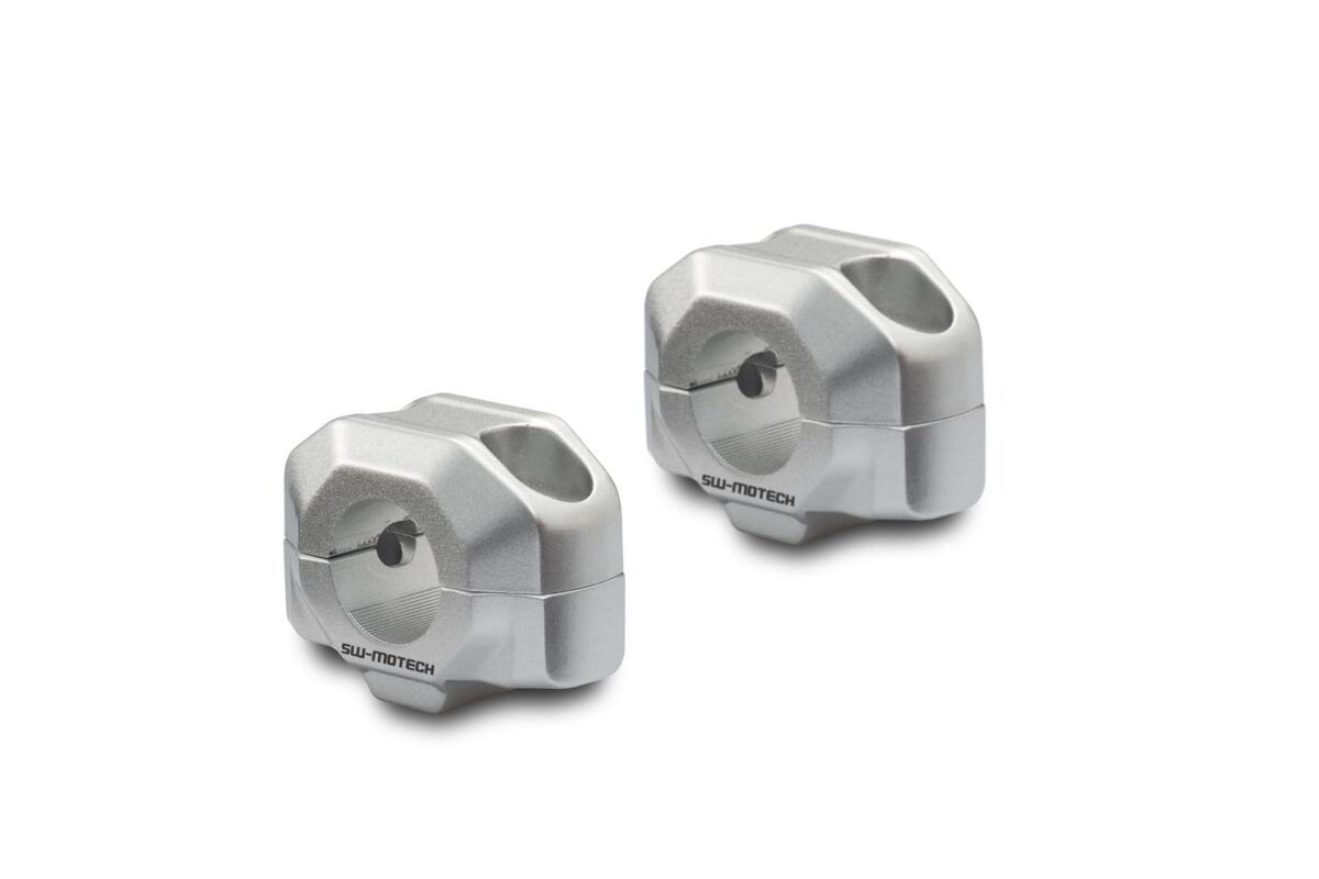 Bar riser for Ø 22 mm handlebar – H=15 mm. Silver.
