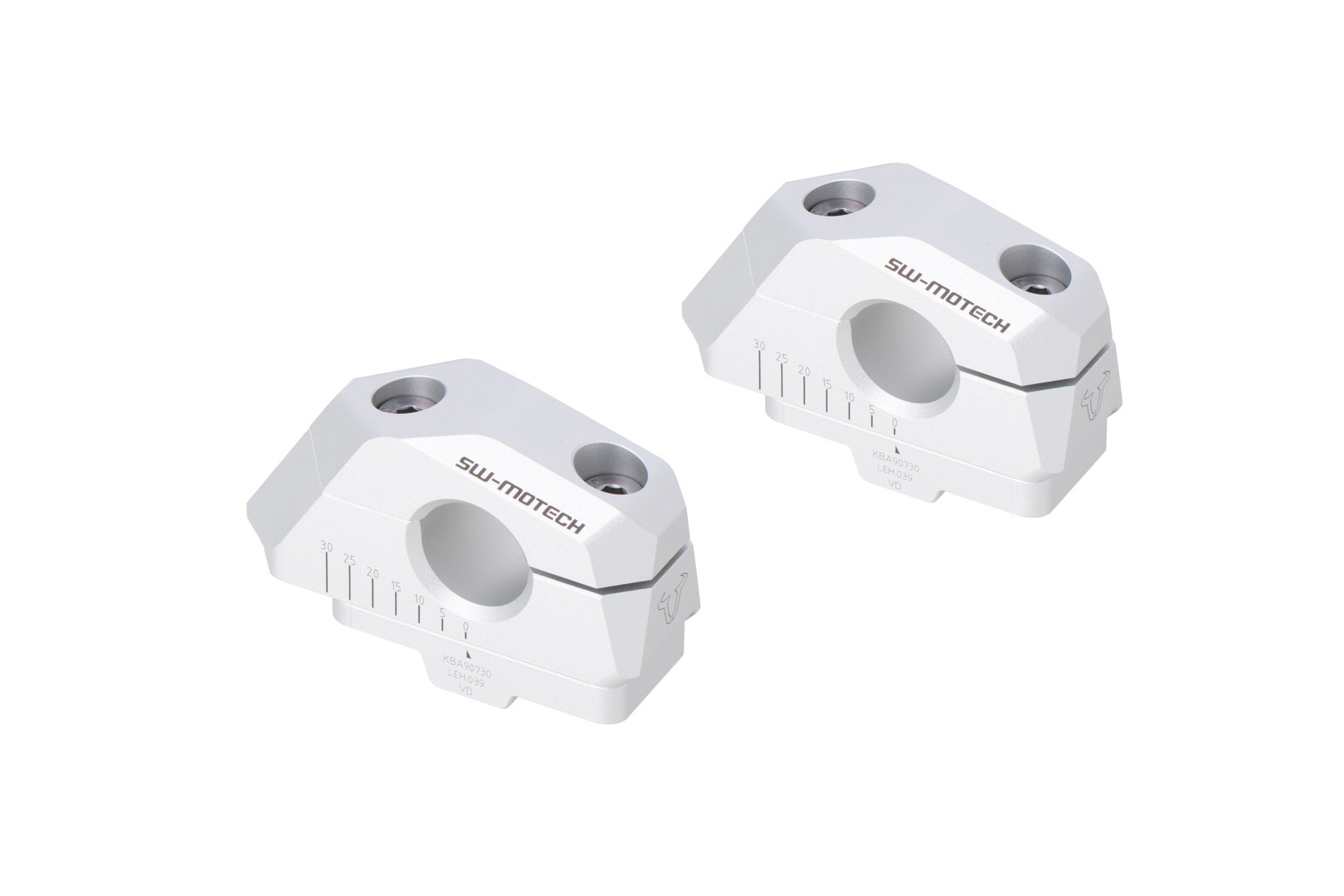 Variable bar back Ø22 mm handlebars with offset – Silver. BMW F 750 GS (17-) / F 800 GS (23-).