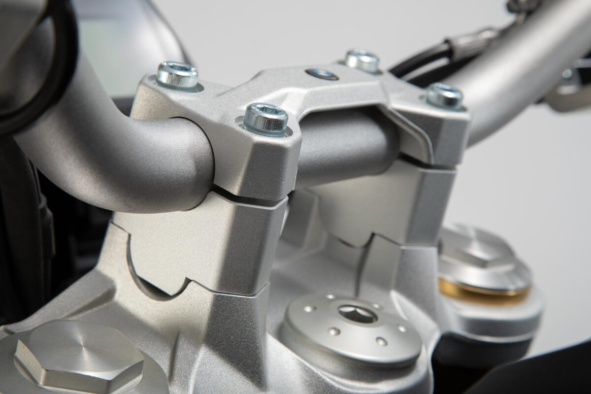 Bar riser – H=30 mm. Silver. BMW F 750/800 GS (17-).