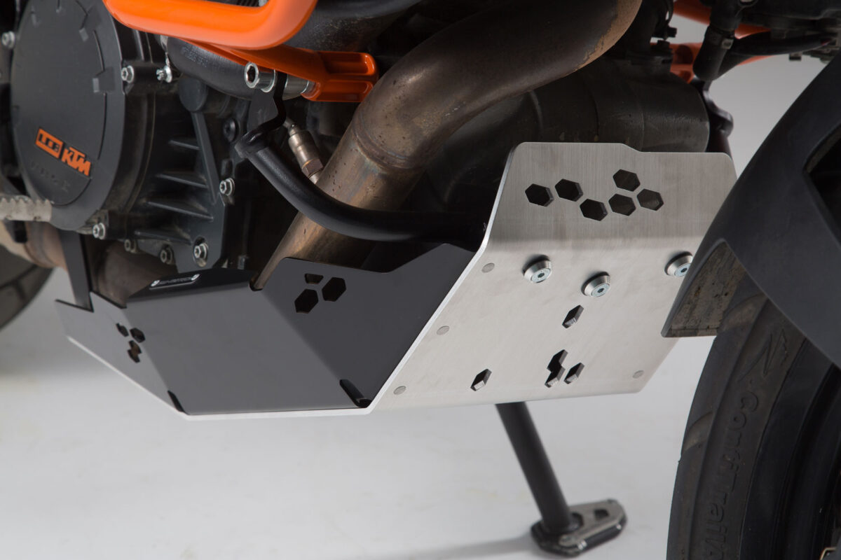 Engine guard – Black/Silver. KTM 1090 Adv, 1190 Adv/R, 1290 SAdv.