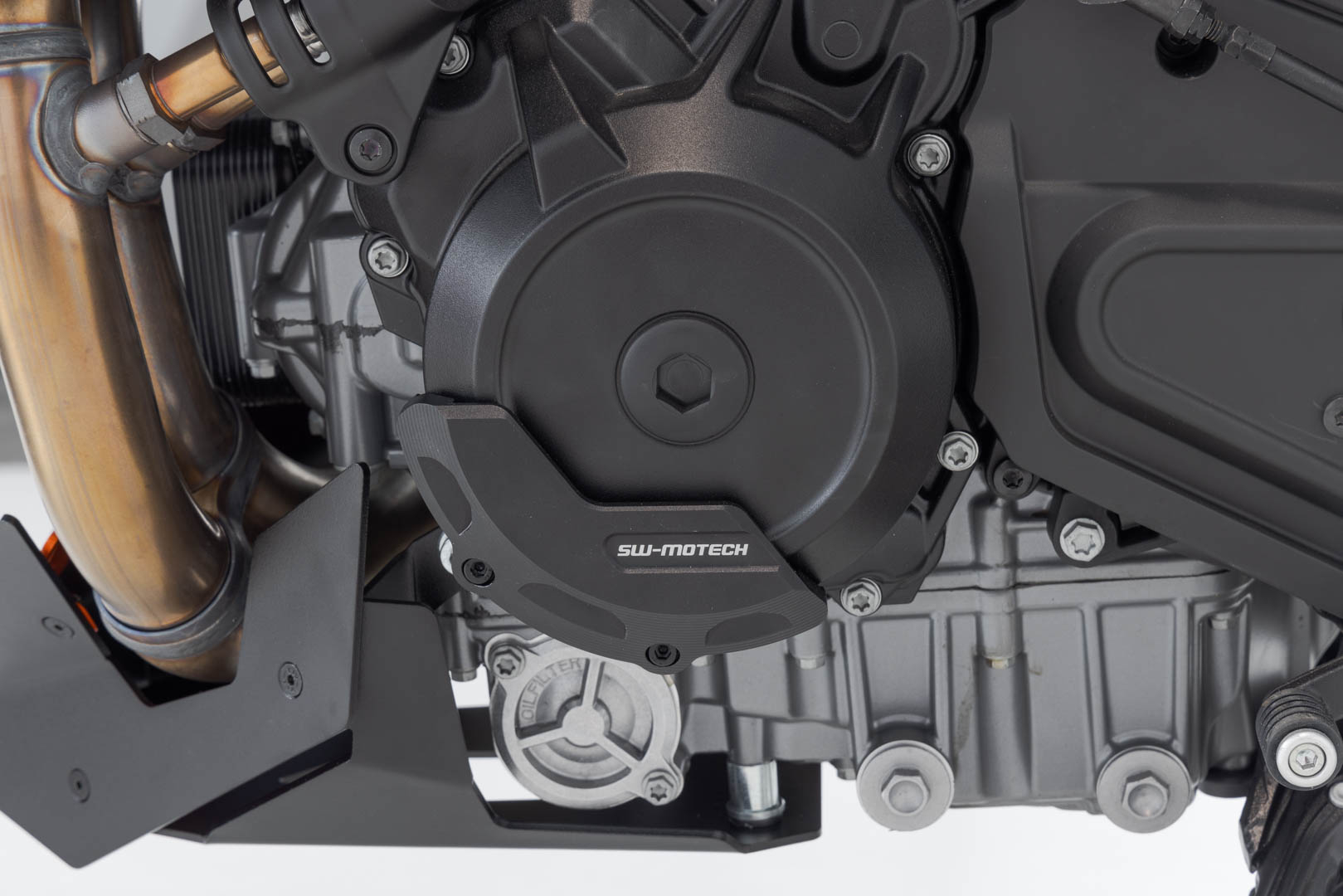 Engine case protector – Black. KTM 990 Duke (23-).