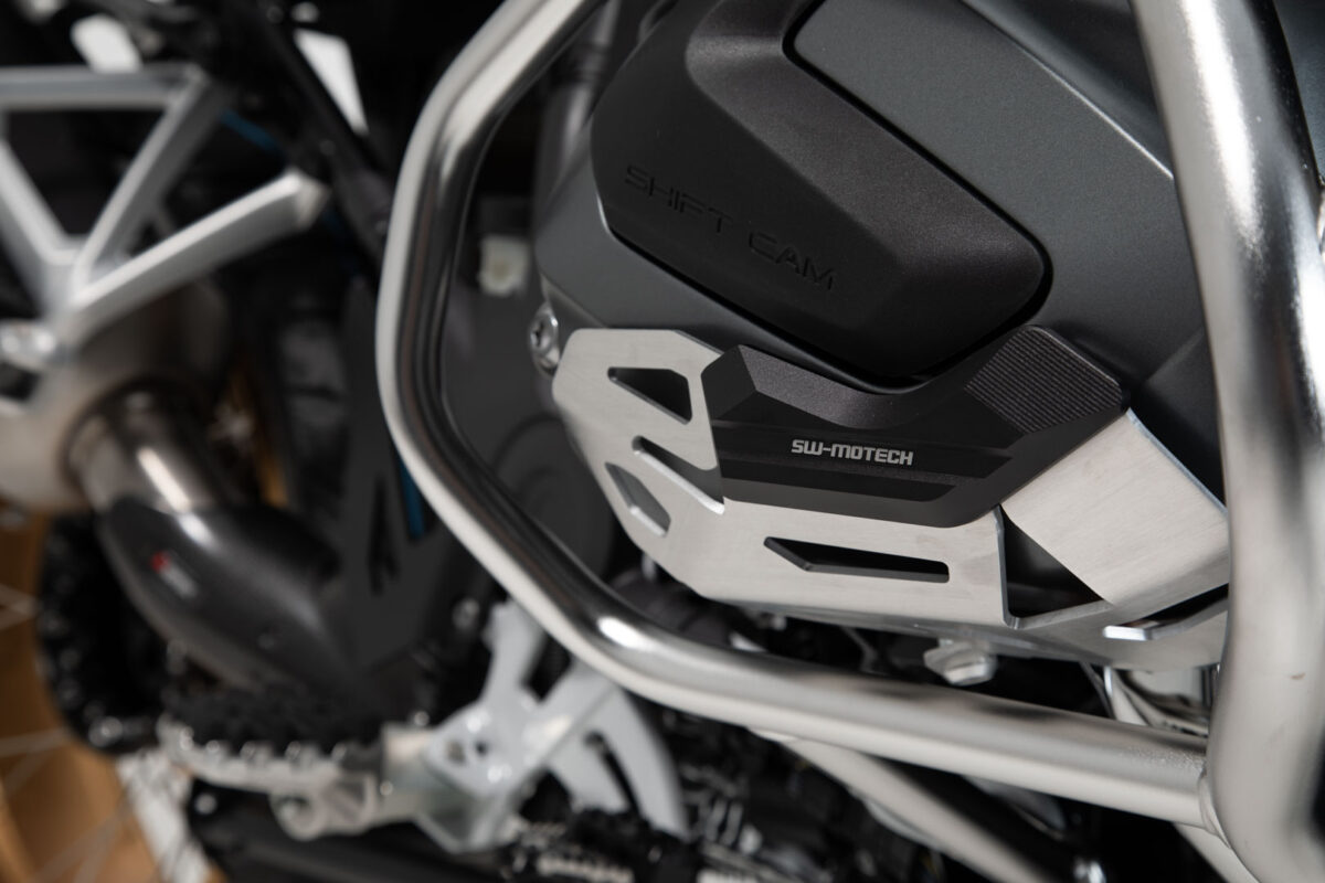 Cylinder guard – Black/Silver. BMW R 1250 GS, R 1250 R.