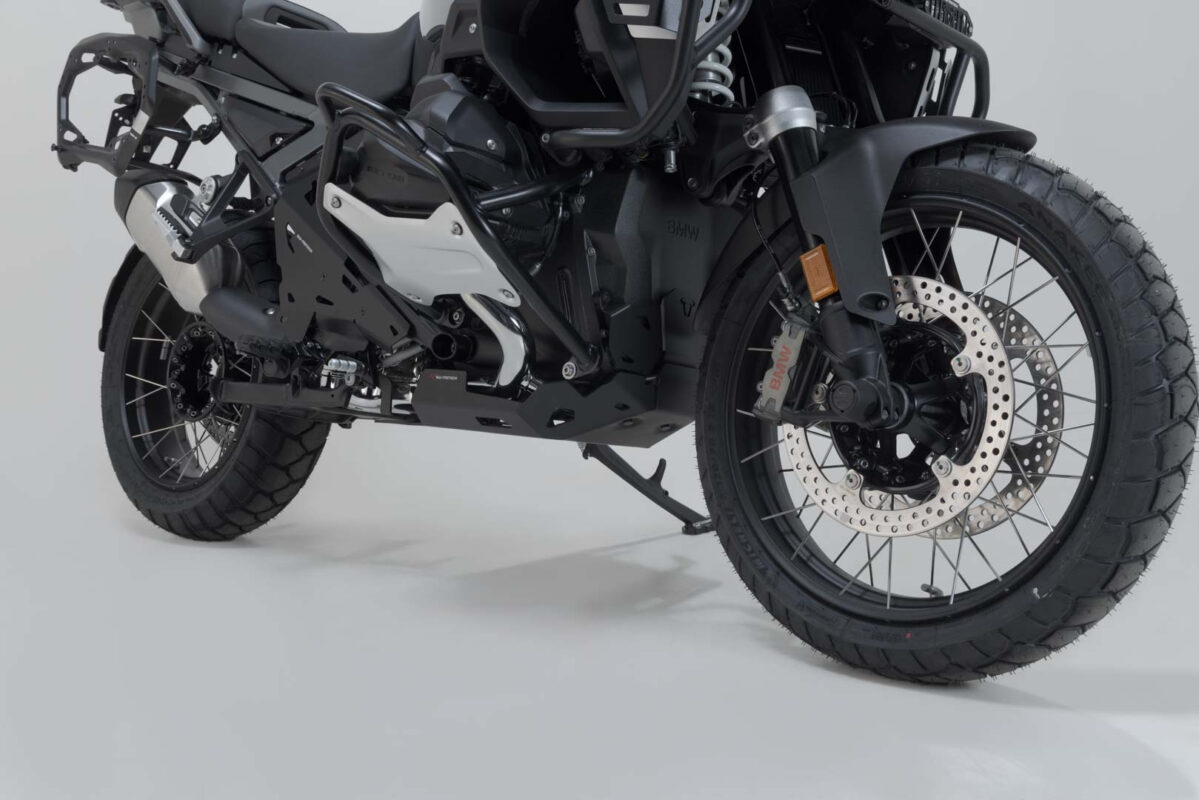 Engine guard – Black. BMW R 1300 GS / Adventure, R 1300 R. / RT.