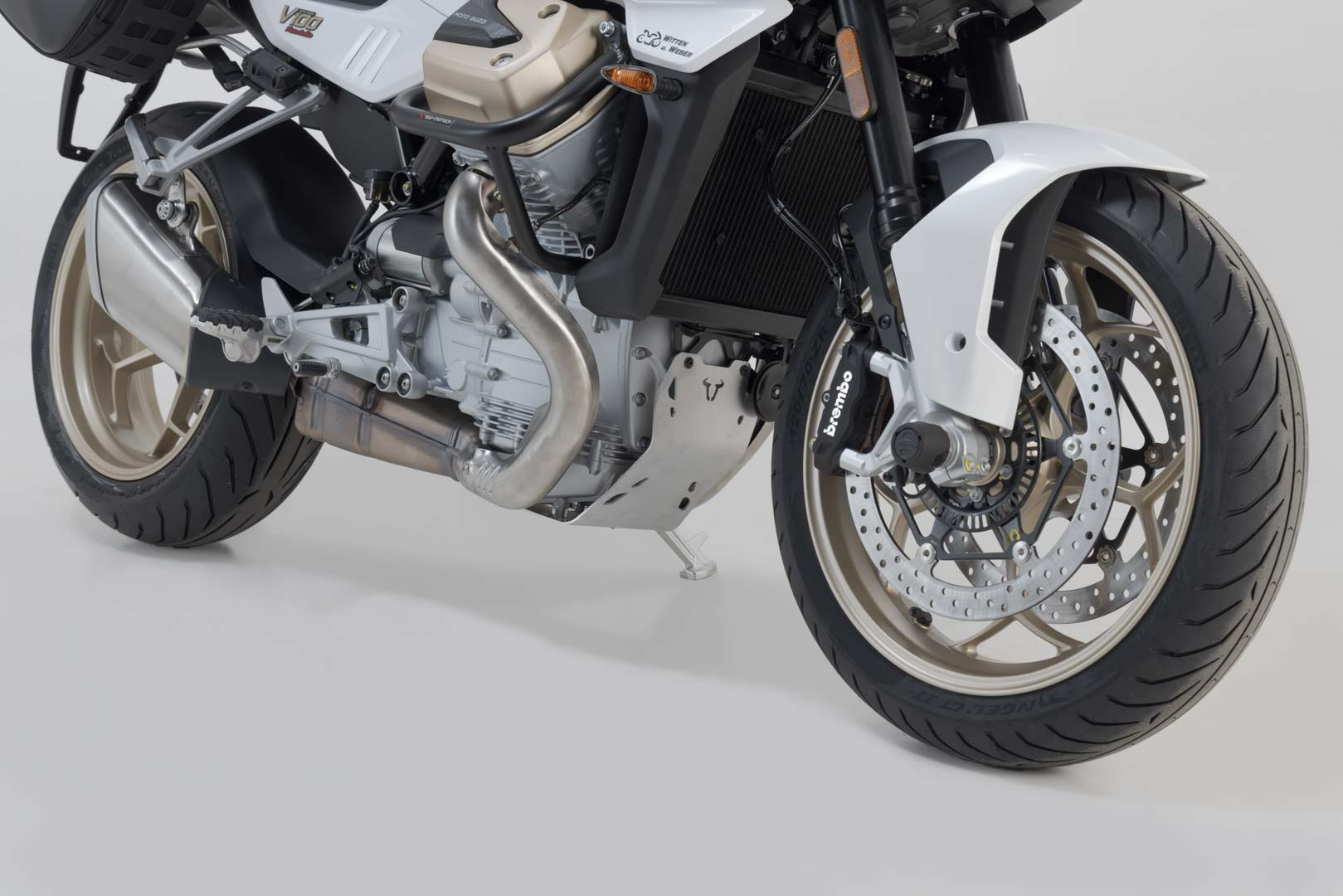 Engine guard – Silver. Moto Guzzi V100 Mandello/S.