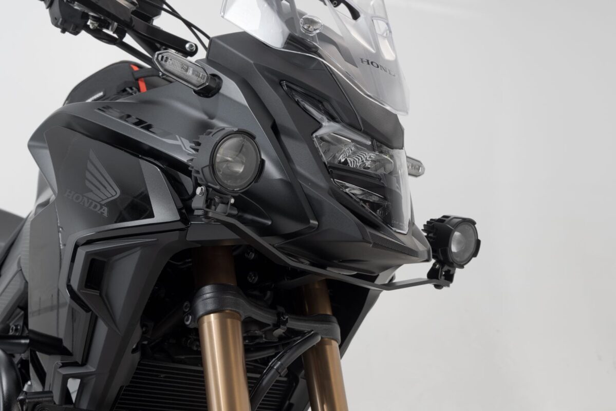 Light mount – Black. Honda CB500X (18-), NX500 (23-).