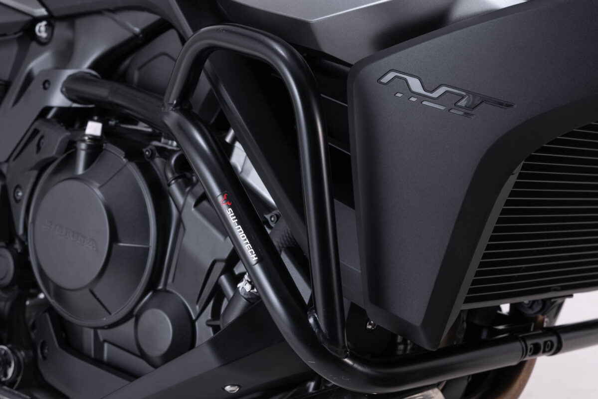 Crash bar – Black. Honda NT 1100 (21-).