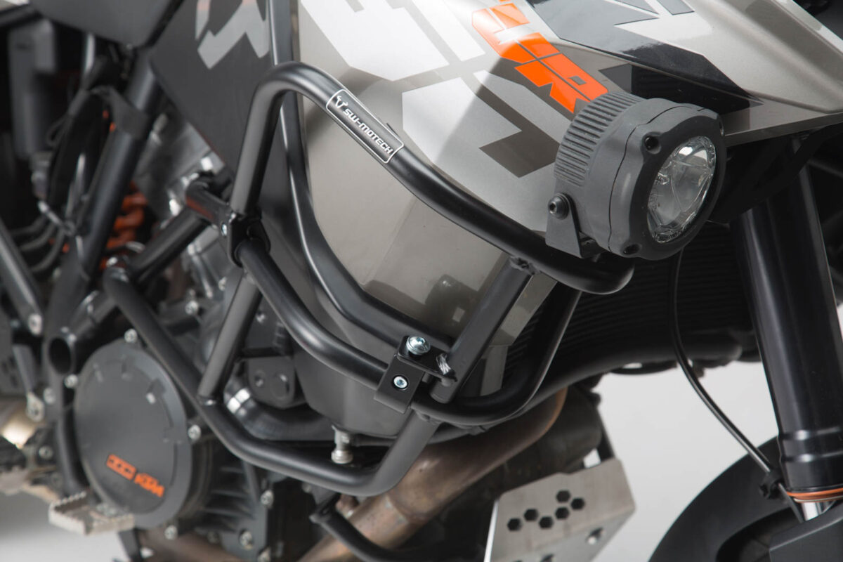 Upper crash bar for orig. KTM crash bar – Black. 1290 SAdv R / S (16-), 1090 Adv (16-).