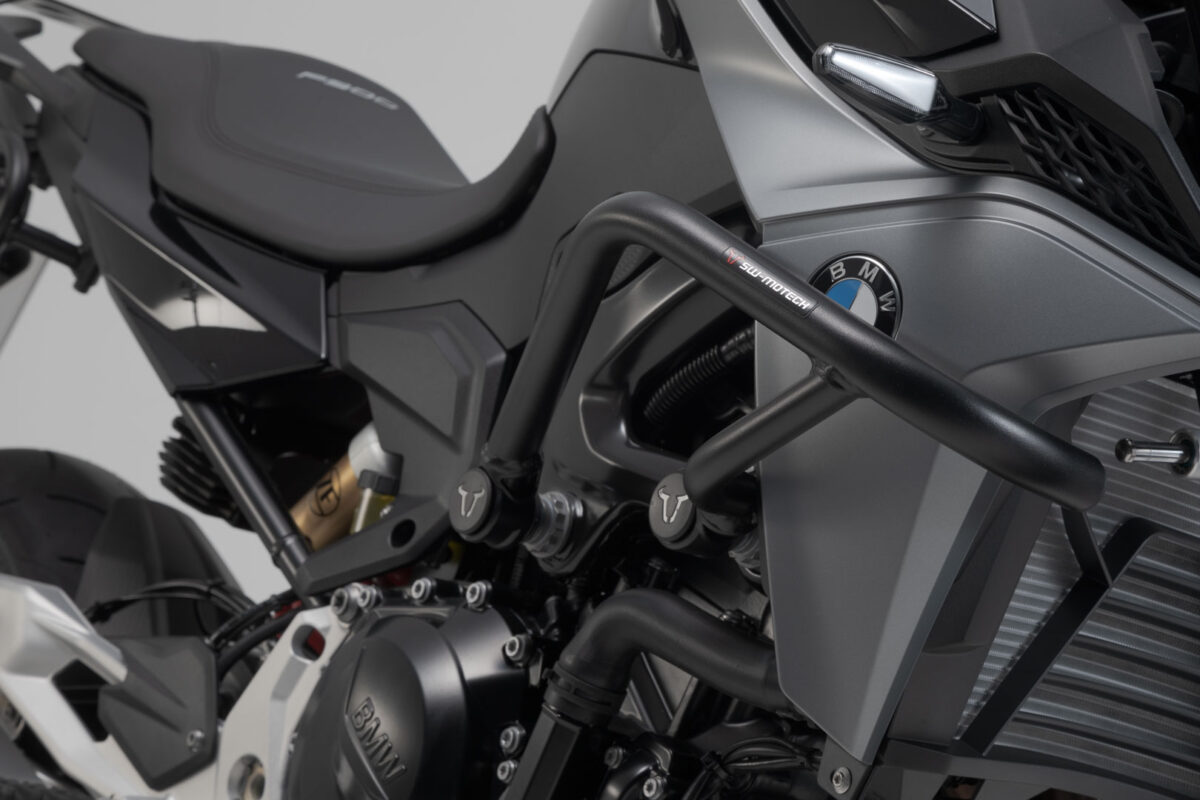 Crash bar – Black. BMW F 900 R (19-).