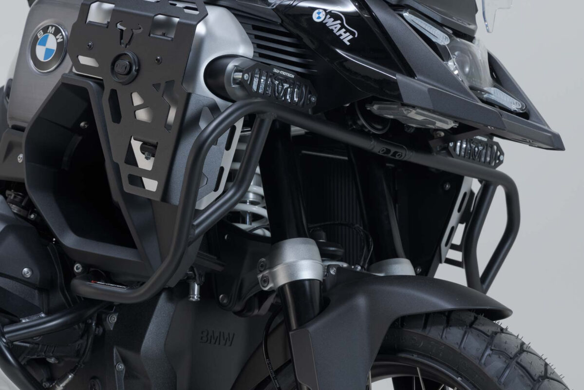 Upper crash bar – Black. BMW R 1300 GS Adventure (24-). For OEM SBL.