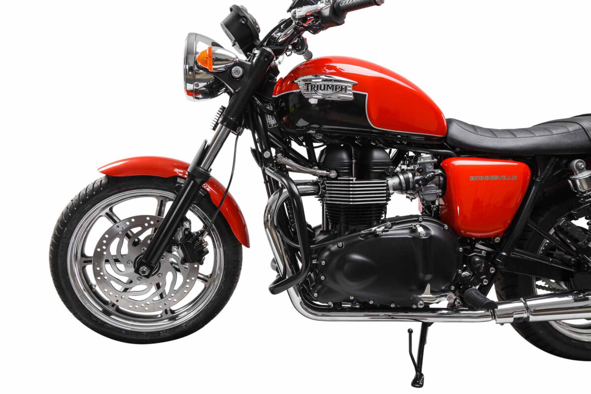 Crash bar – Black. Triumph Thruxton, Bonneville (04-16).