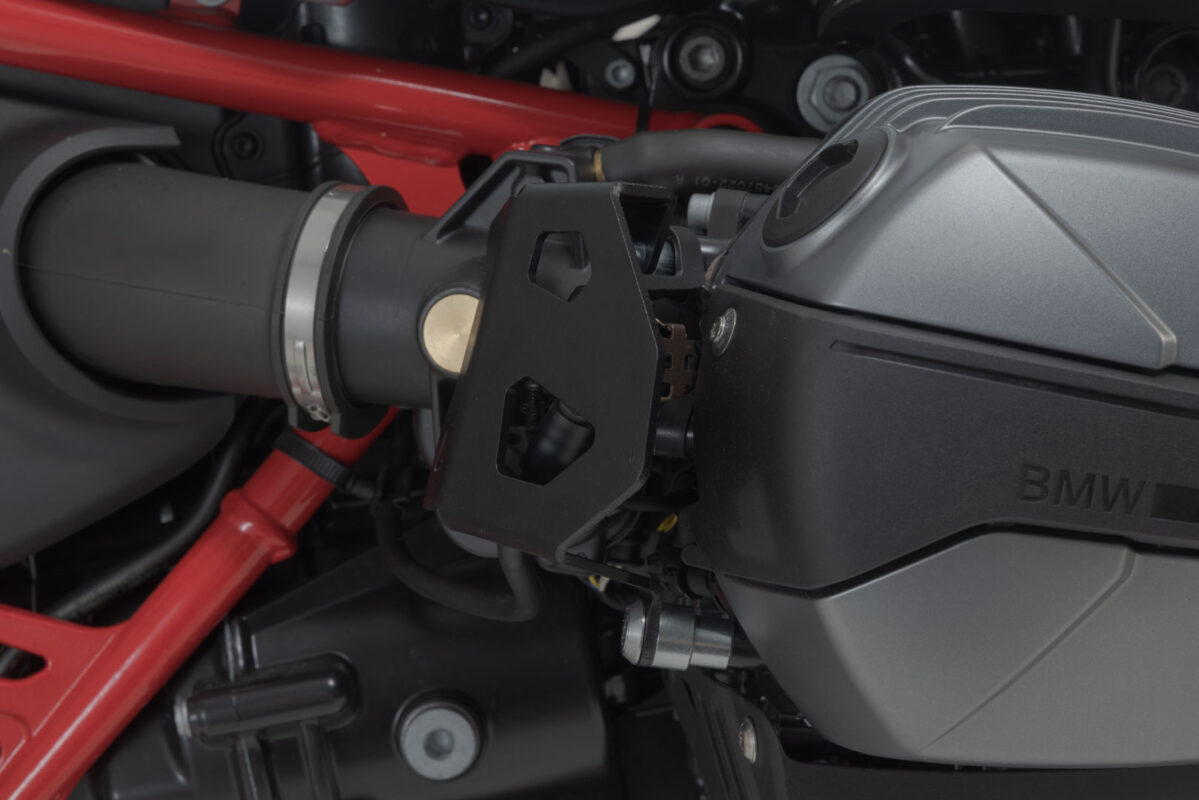 Injector cover set – Black. BMW models.