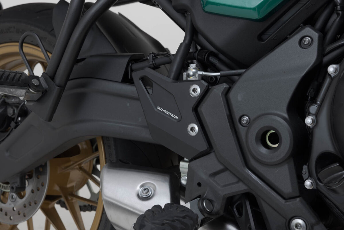 Heel guard – Black. Kawasaki Z650RS (21-).