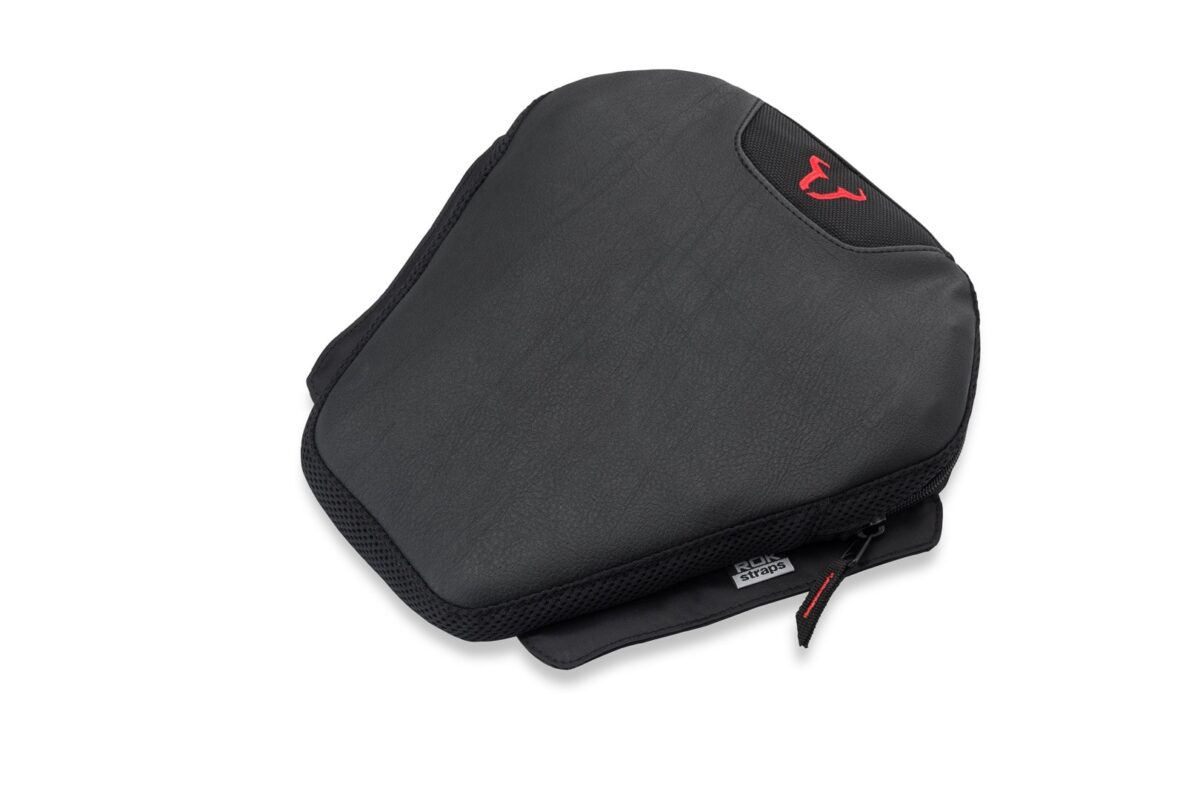 TRAVELLER RIDER cushion – Black. 30.5 x 30 cm.