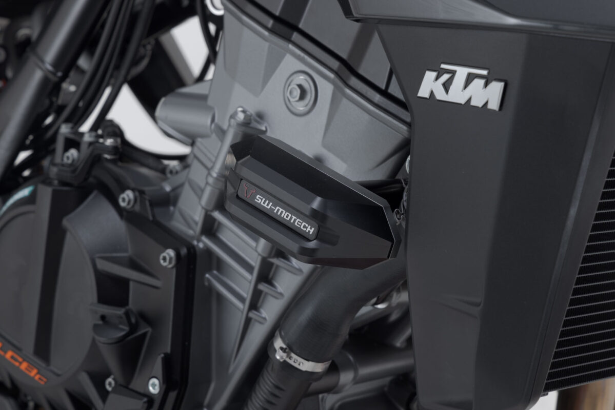 Frame slider kit – Black. KTM 990 Duke (23-).