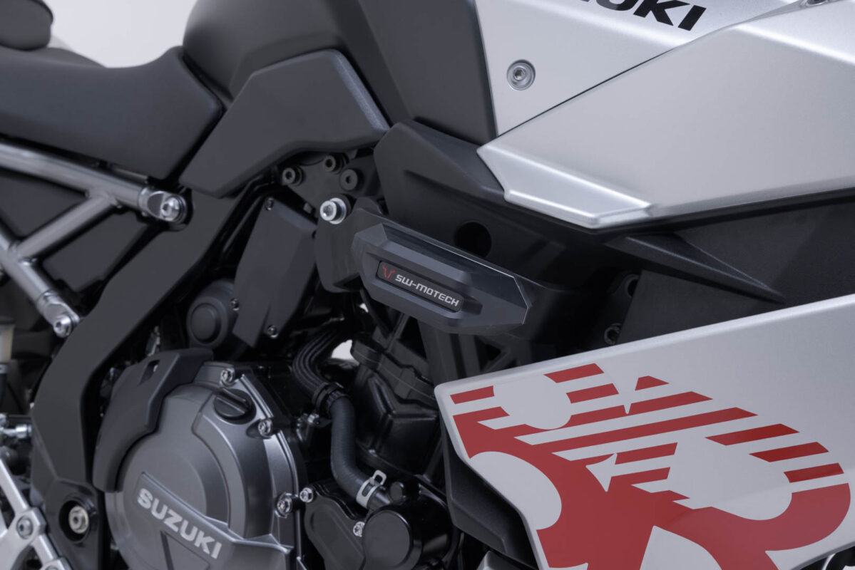 Frame slider kit – Black. Suzuki GSX-8R (22-).