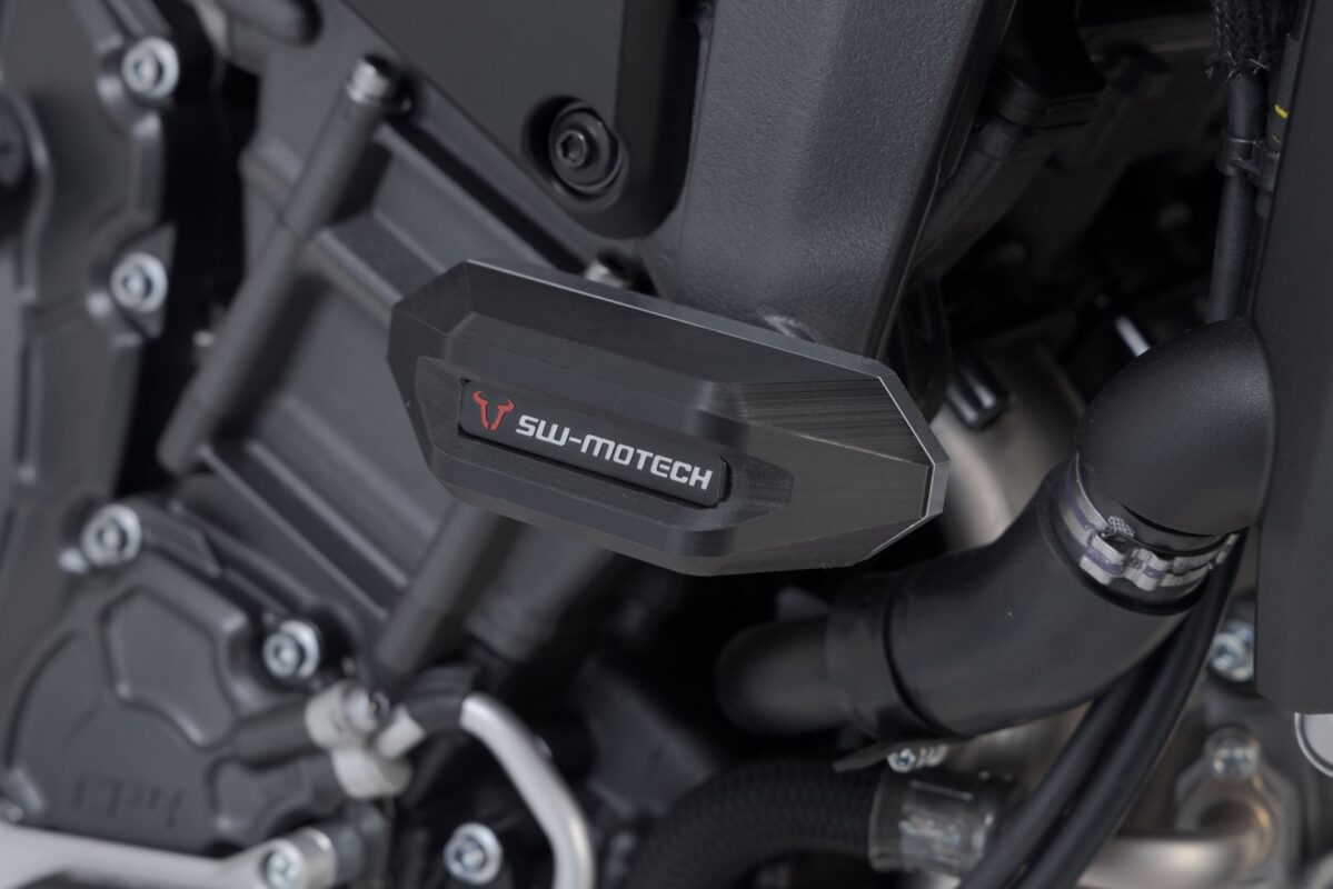 Frame slider kit – Black. Yamaha MT-10 (21-).