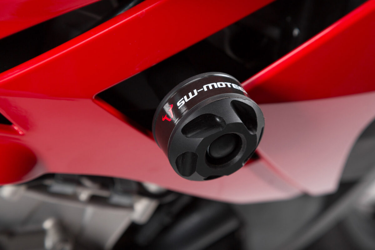 Frame slider kit – Black. BMW S 1000 R (13-16).