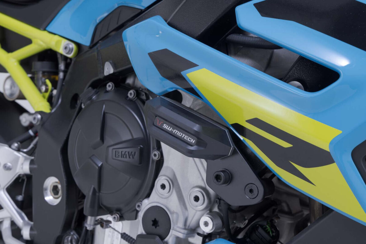 Frame slider kit – Black. BMW S 1000 R (24-).