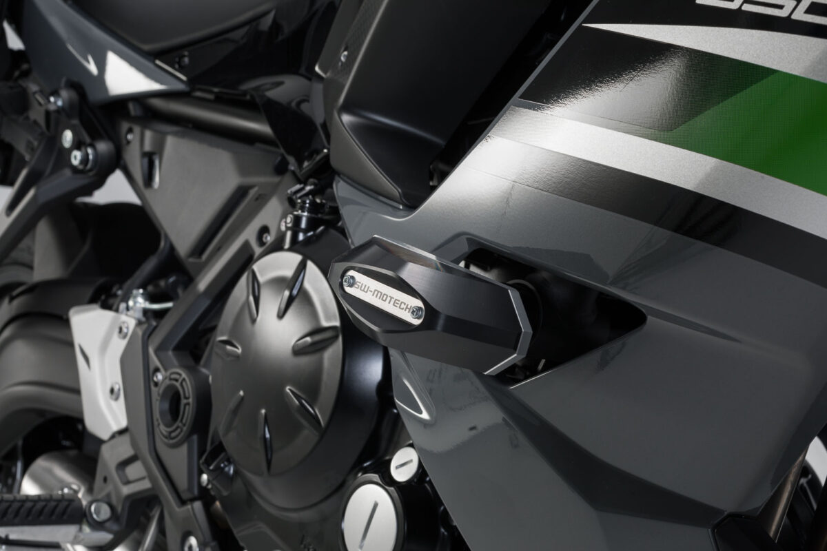 Frame slider kit – Black. Kawasaki Ninja 650 (16-).