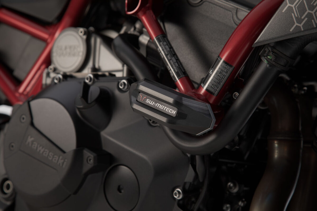 Frame slider kit – Black. Kawasaki Z H2 (19-).