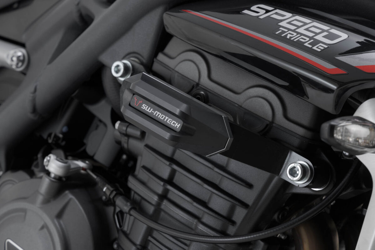 Frame slider kit – Black. Triumph Speed Triple 1200 RS (21-).