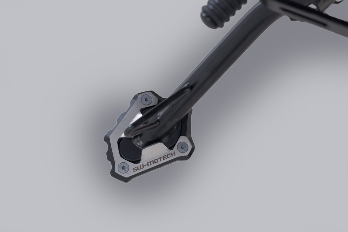 Extension for side stand foot – Black/Silver. Triumph Scrambler 1200 X (23-).