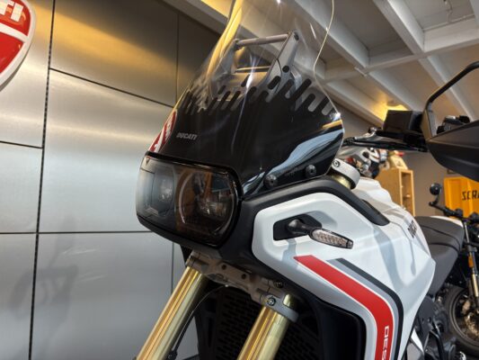 Ducati DesertX 2027 valkoinen, kuva 22