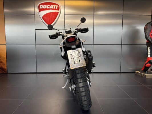 Ducati DesertX 2027 valkoinen, kuva 3