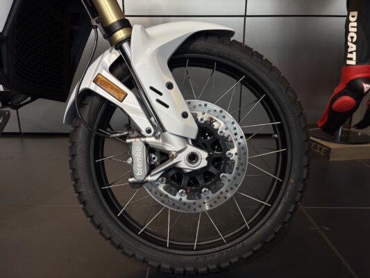Ducati DesertX 2027 valkoinen, kuva 12