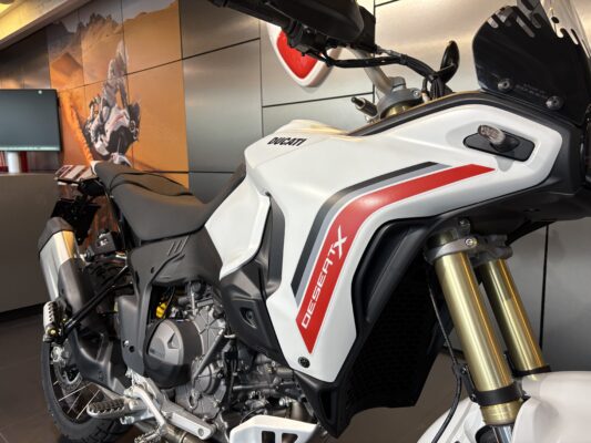 Ducati DesertX 2027 valkoinen, kuva 11